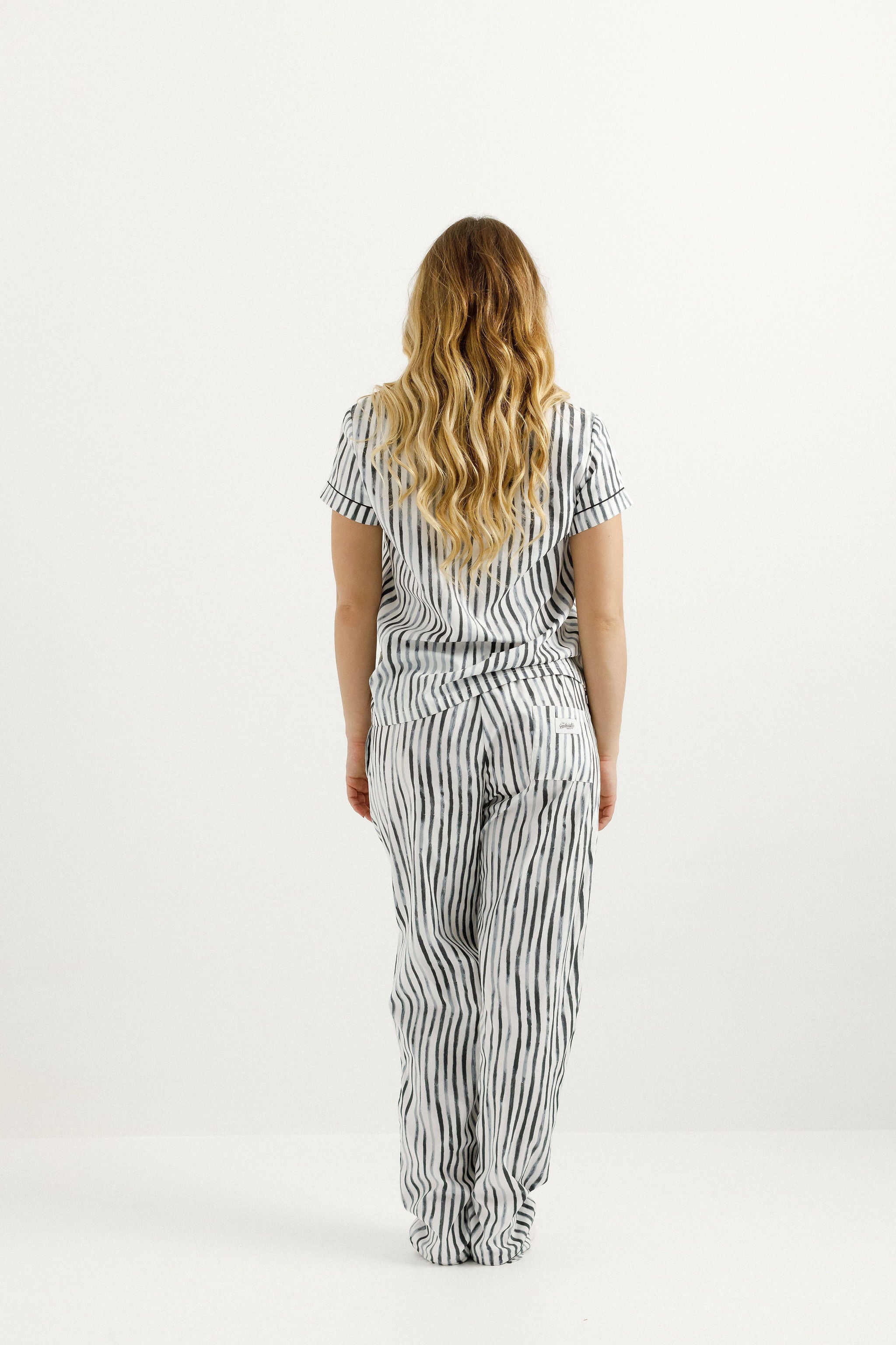 Royale Shirt - Black/White Stripes