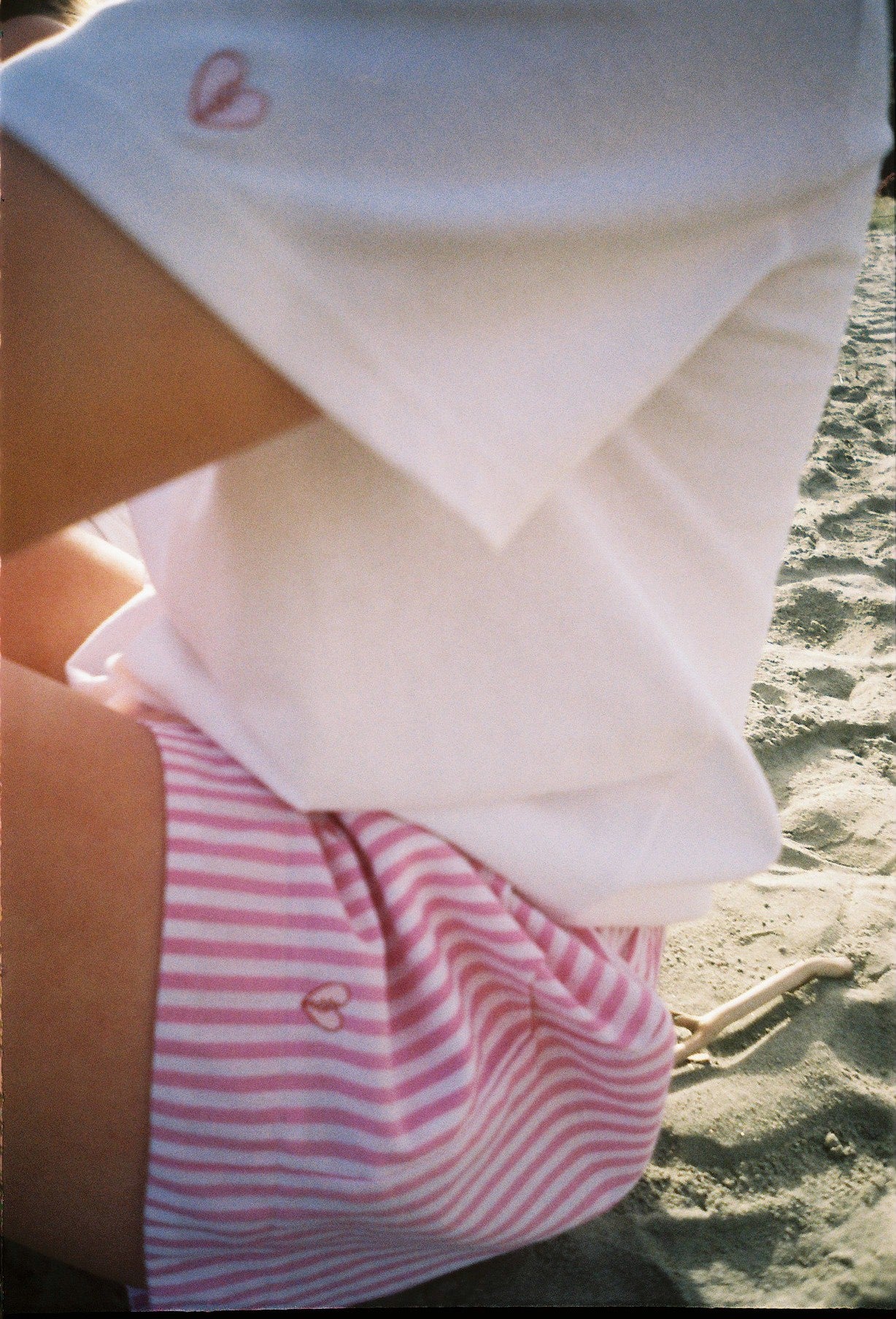 Basic Tee - White Heartbreaker